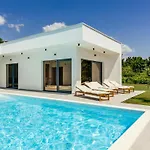 Olive By Interhome Donji Proložac